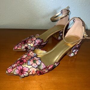 Floral Embroidered Women's Shoes
